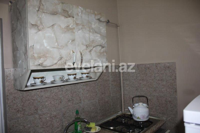 Kirayə verilir, köhnə tikili, 2 otaqlı, 60 m², Bakı, Səbail r, Sahil m.