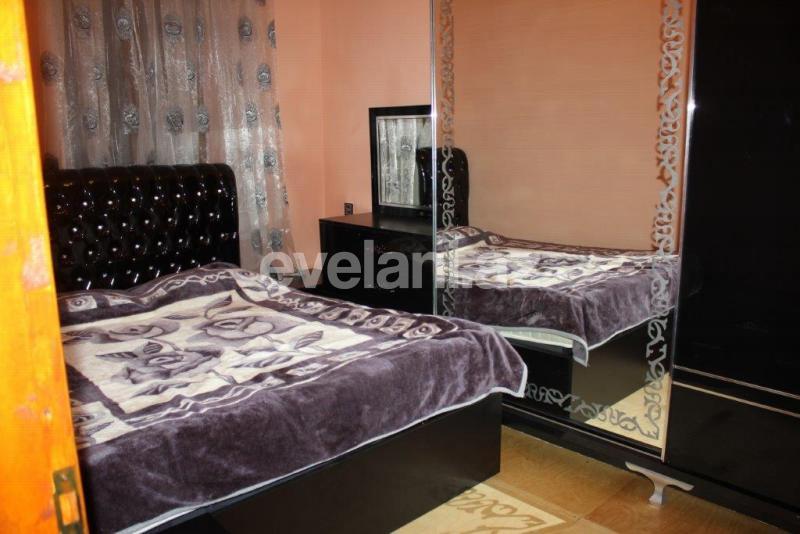 Kirayə verilir, köhnə tikili, 2 otaqlı, 60 m², Bakı, Səbail r, Sahil m.