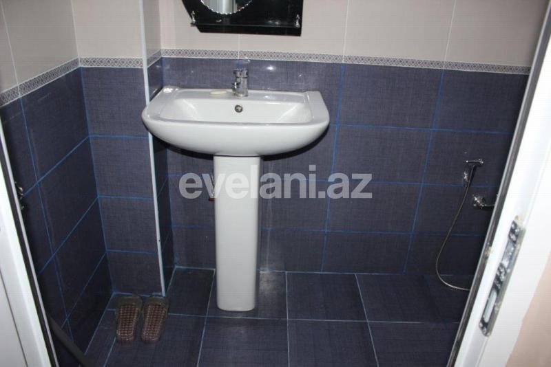 Kirayə verilir, köhnə tikili, 2 otaqlı, 60 m², Bakı, Səbail r, Sahil m.