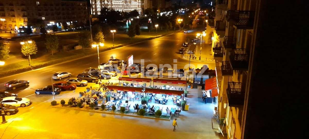 Satılır, köhnə tikili, 3 otaqlı, 100 m², Bakı, Nəsimi r, 28 may m.