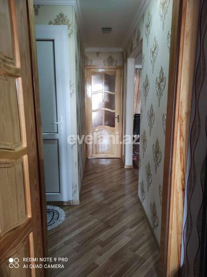 Satılır, köhnə tikili, 3 otaqlı, 70 m², Sumqayıt, 4-cü mikrorayon r.
