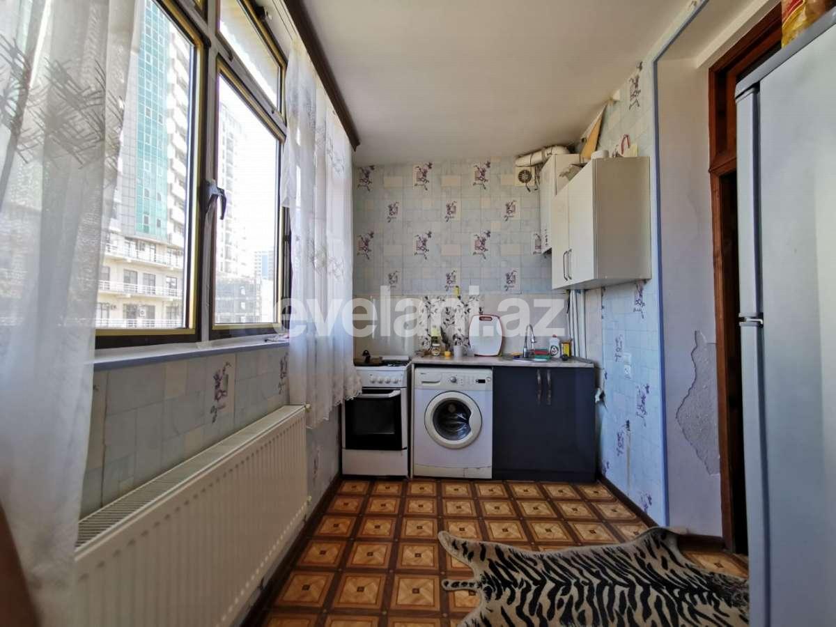 Rent, old building, 2 room, 87 m², Baku, Nasimi r, 28 may m.