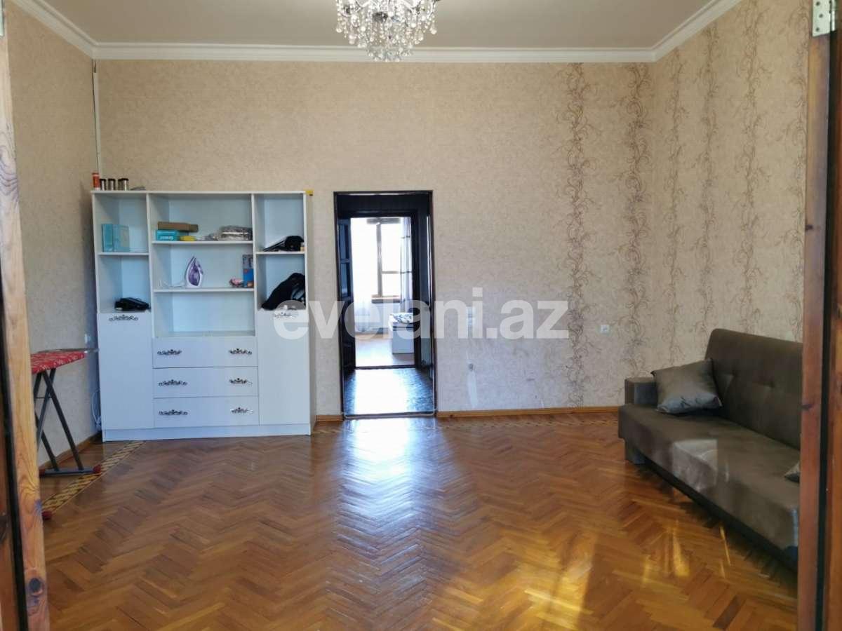 Rent, old building, 2 room, 87 m², Baku, Nasimi r, 28 may m.