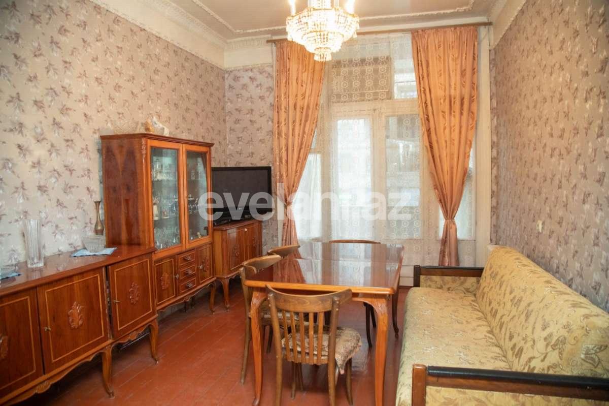 Satılır, köhnə tikili, 3 otaqlı, 60 m², Bakı, Nərimanov r, Nəriman Nərimanov m.