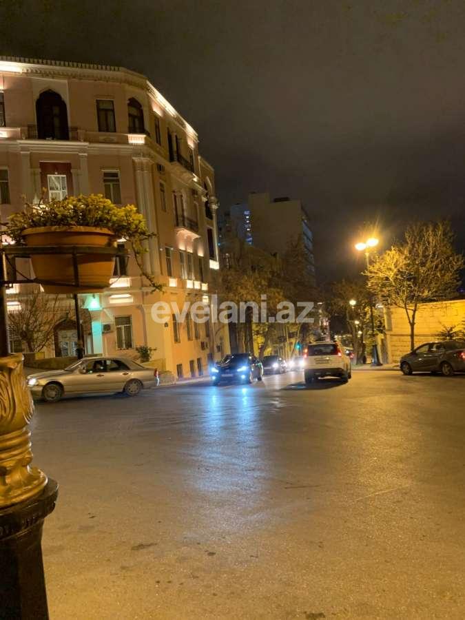 Rent, old building, 2 room, 108 m², Baku, Sabail r, Icheri Sheher m.