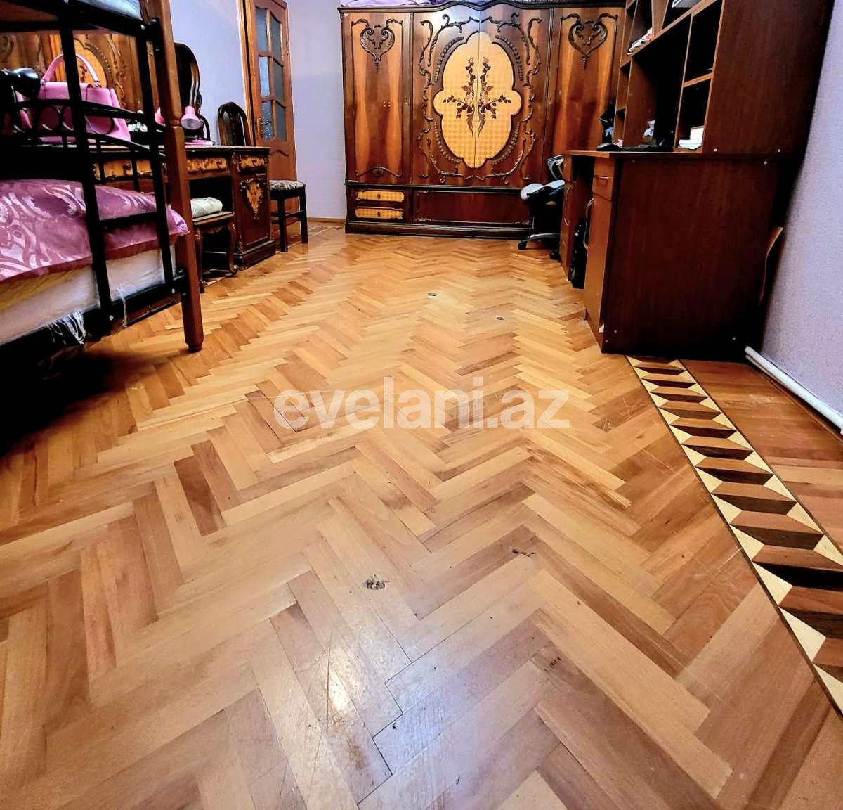 Satılır, köhnə tikili, 4 otaqlı, 110 m², Bakı, Xətai r, Həzi Aslanov q, Həzi Aslanov m.