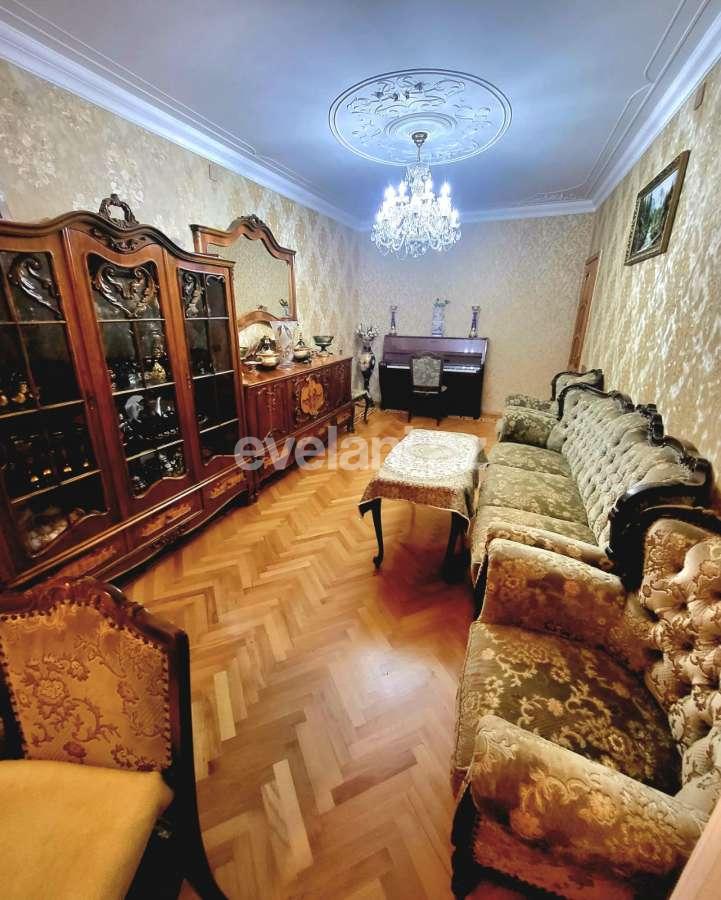 Satılır, köhnə tikili, 4 otaqlı, 110 m², Bakı, Xətai r, Həzi Aslanov q, Həzi Aslanov m.