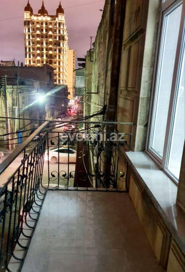 Satılır, köhnə tikili, 3 otaqlı, 65 m², Bakı, Nəsimi r, 28 may m.