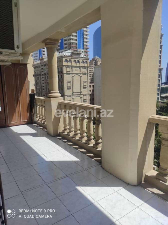 Sale, old building, 3 room, 102 m², Baku, Nasimi r, 28 may m.