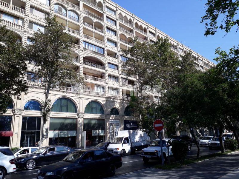 Sale, old building, 3 room, 102 m², Baku, Nasimi r, 28 may m.