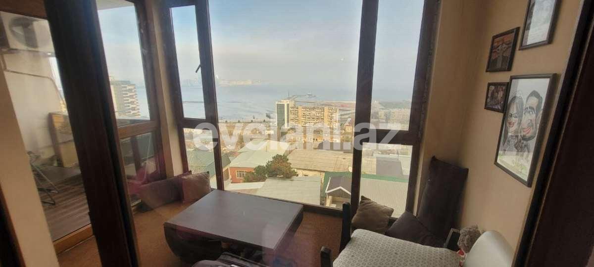 Satılır, köhnə tikili, 3 otaqlı, 85 m², Bakı, Səbail r, Bayıl q.