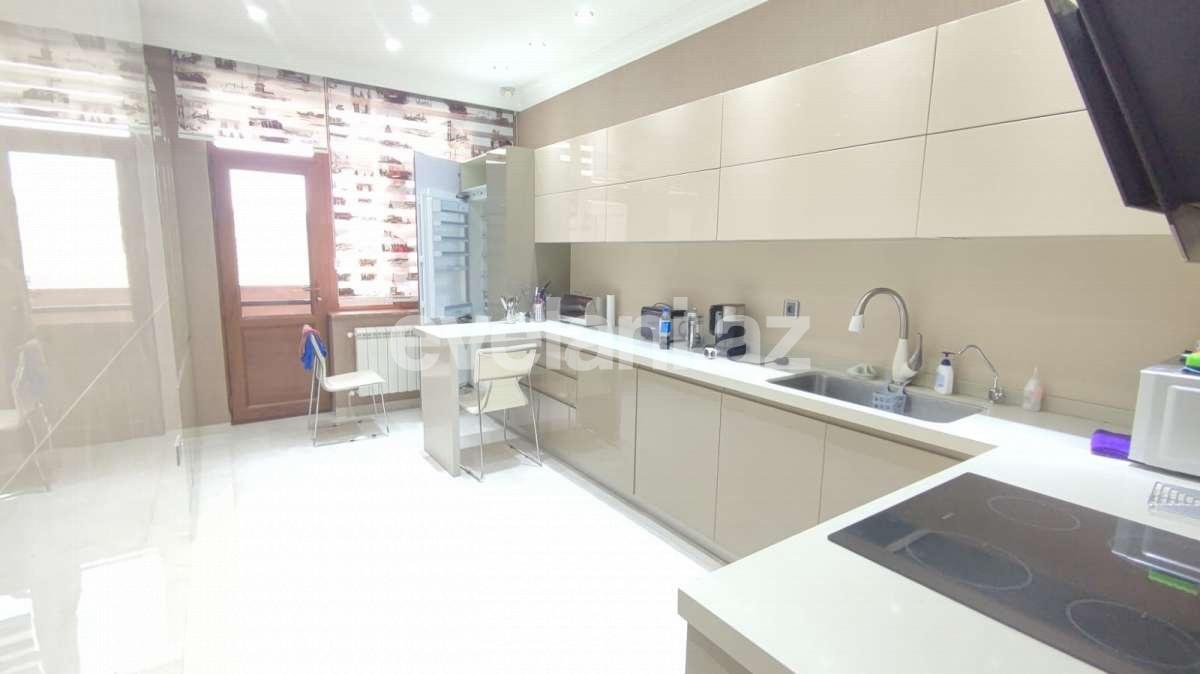 Kirayə verilir, yeni tikili, 3 otaqlı, 125 m², Bakı, Nəsimi r, 28 may m.