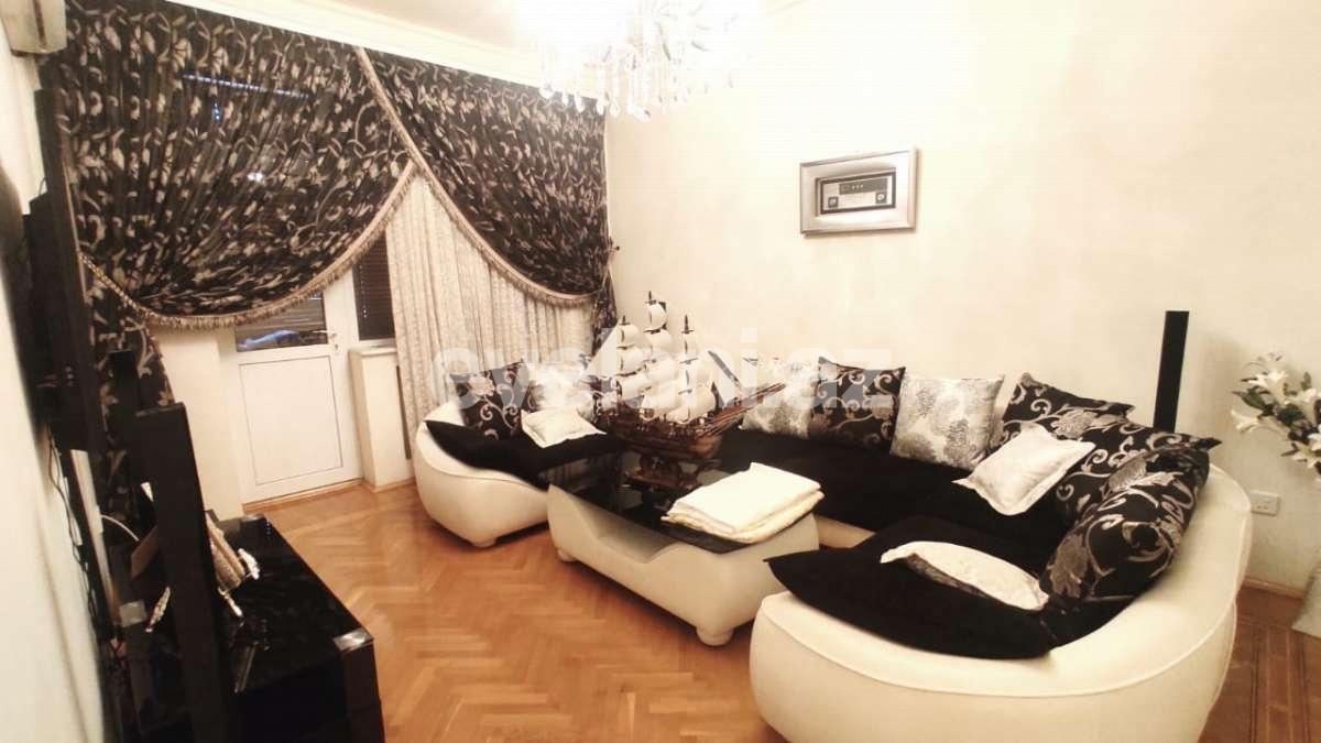 Satılır, yeni tikili, 3 otaqlı, 152 m², Bakı, Yasamal r, Memar Əcəmi m.