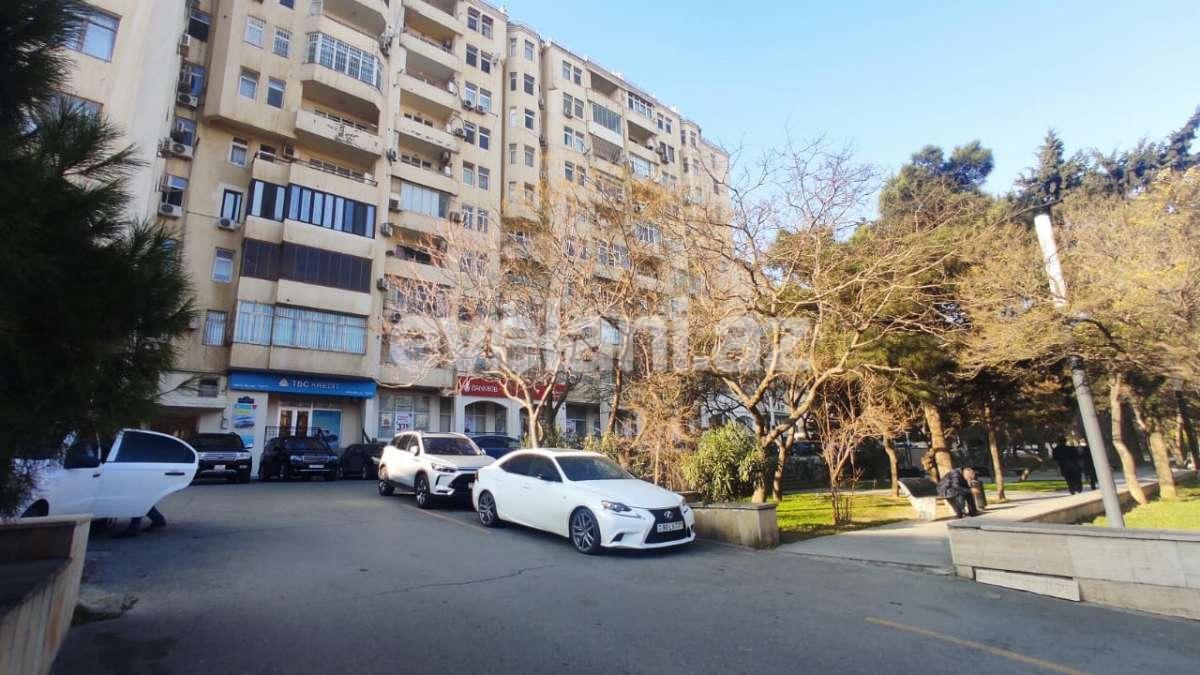 Satılır, yeni tikili, 3 otaqlı, 152 m², Bakı, Yasamal r, Memar Əcəmi m.