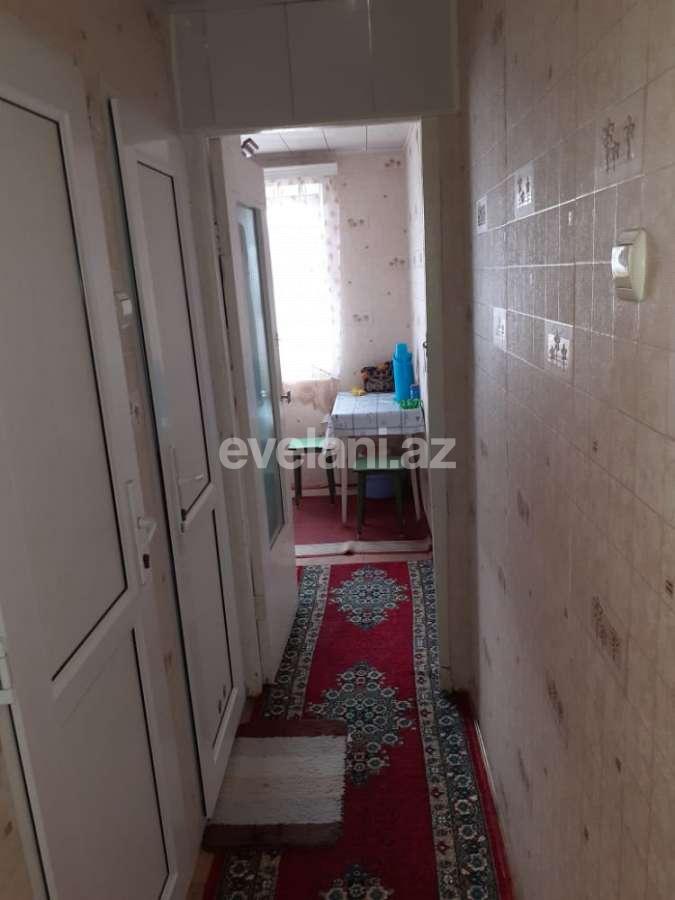 Satılır, köhnə tikili, 2 otaqlı, 50 m², Sumqayıt, 8-ci mikrorayon r.