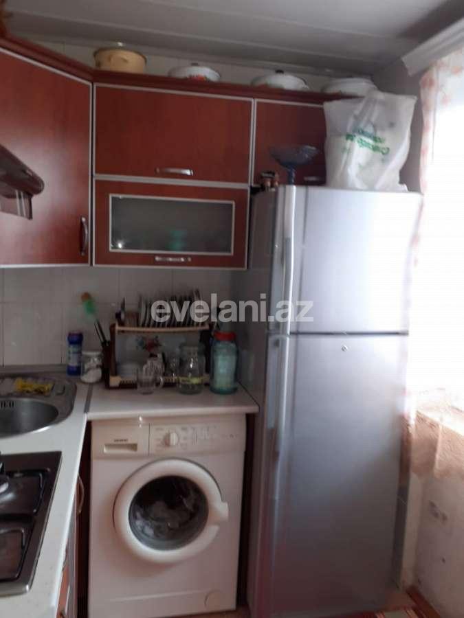 Satılır, köhnə tikili, 2 otaqlı, 50 m², Sumqayıt, 8-ci mikrorayon r.