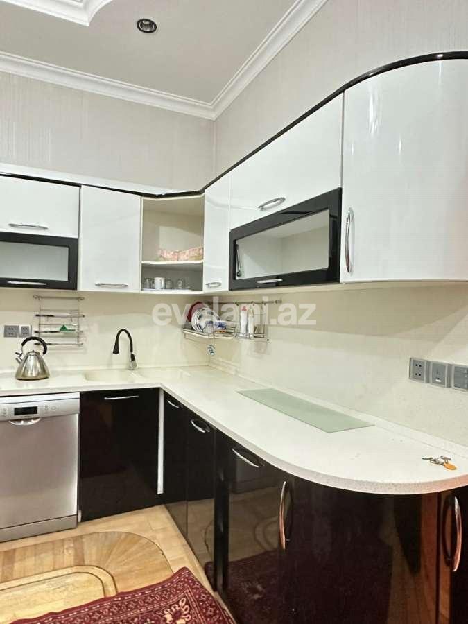 Kirayə verilir, yeni tikili, 3 otaqlı, 135 m², Bakı, Yasamal r, İnşaatçılar m.