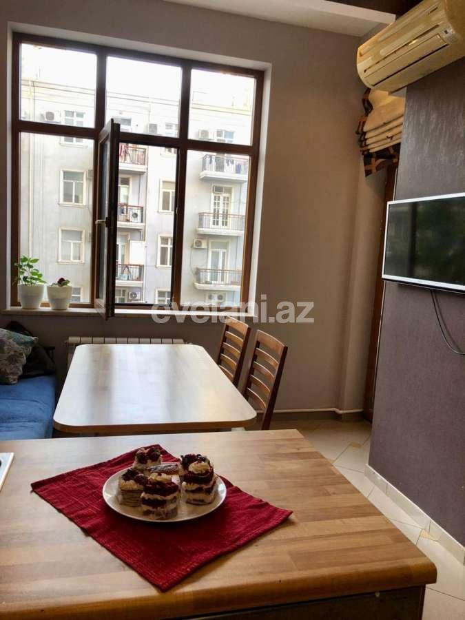 Kirayə verilir, yeni tikili, 3 otaqlı, 180 m², Bakı, Səbail r, Sahil m.