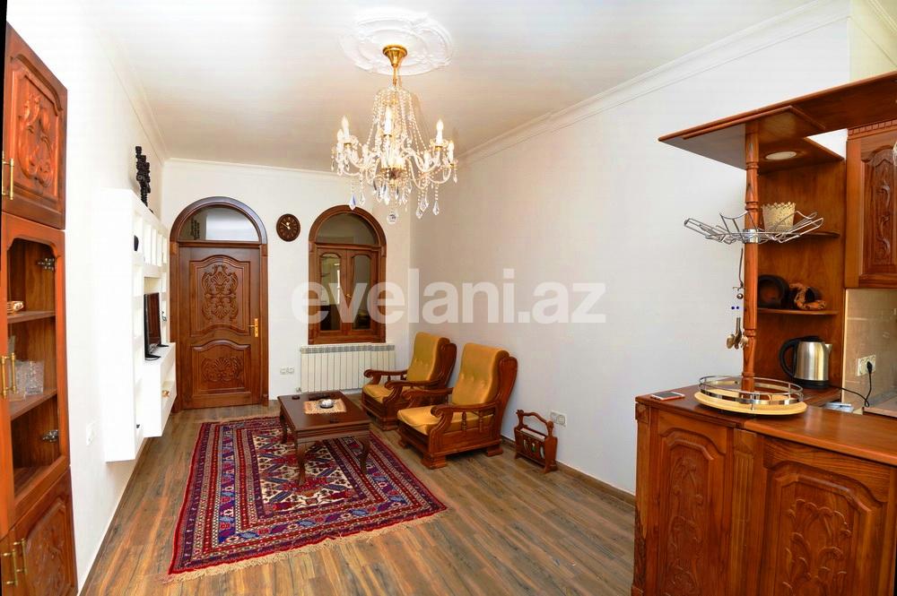 Kirayə verilir, köhnə tikili, 2 otaqlı, 50 m², Bakı, Səbail r, İçəri Şəhər m.