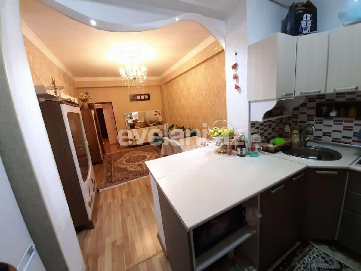 Kirayə verilir, köhnə tikili, 3 otaqlı, 75 m², Bakı, Yasamal r, İnşaatçılar m.