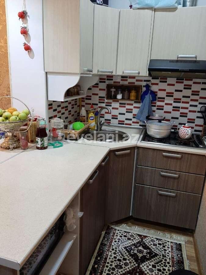 Kirayə verilir, köhnə tikili, 3 otaqlı, 75 m², Bakı, Yasamal r, İnşaatçılar m.