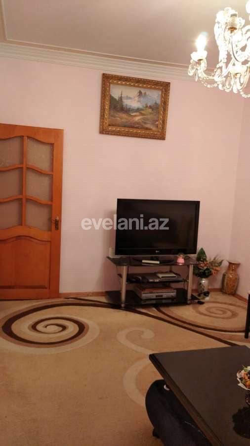 Satılır, köhnə tikili, 3 otaqlı, 85 m², Bakı, Binəqədi r, Azadlıq prospekti m.