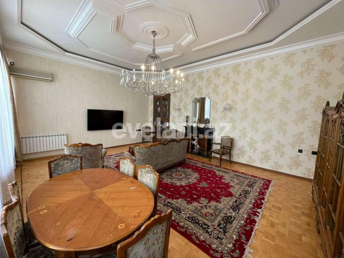 Satılır, köhnə tikili, 4 otaqlı, 150 m², Bakı, Səbail r, Sahil m.