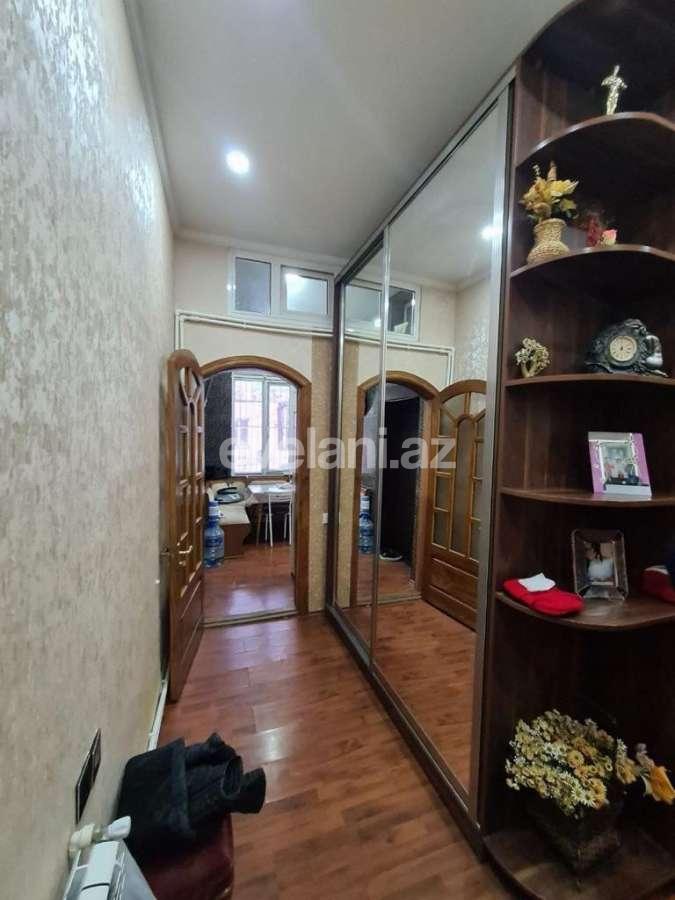 Satılır, köhnə tikili, 4 otaqlı, 150 m², Bakı, Səbail r, Sahil m.