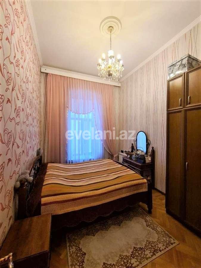 Satılır, köhnə tikili, 4 otaqlı, 150 m², Bakı, Səbail r, Sahil m.