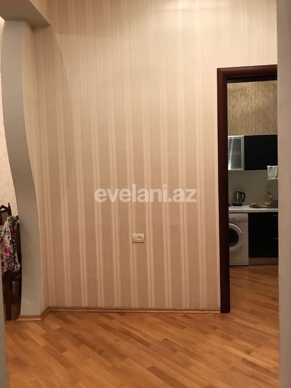 Satılır, köhnə tikili, 4 otaqlı, 100 m², Bakı, Səbail r, Sahil m.