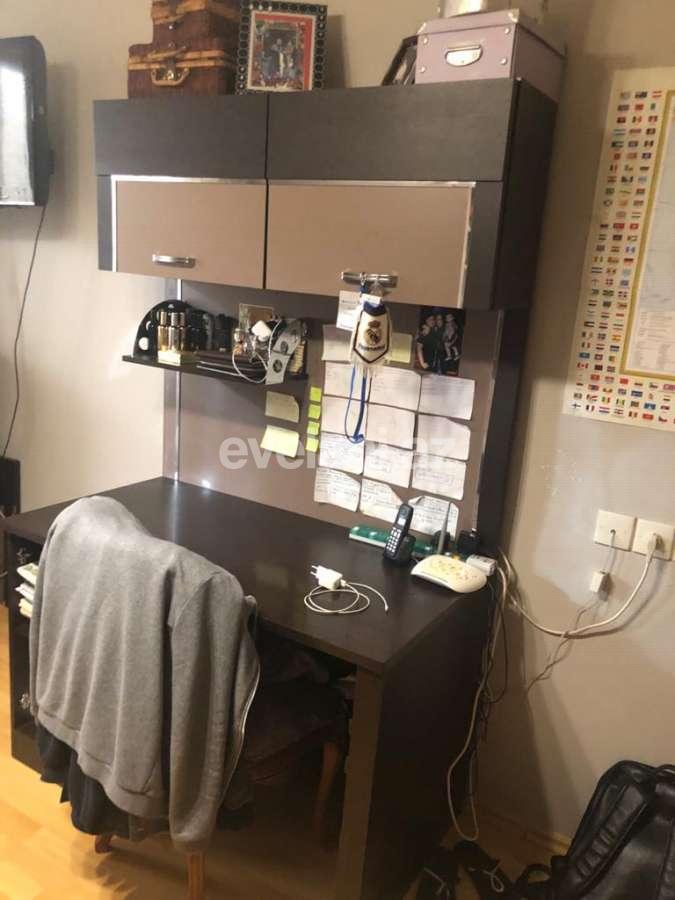 Satılır, köhnə tikili, 4 otaqlı, 100 m², Bakı, Nəsimi r, 28 may m.