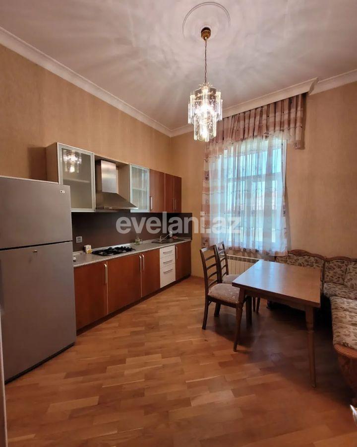 Satılır, həyət evi / bağ, 5 otaqlı, 340 m², Bakı, Xəzər r, Şüvəlan q, Koroğlu m.