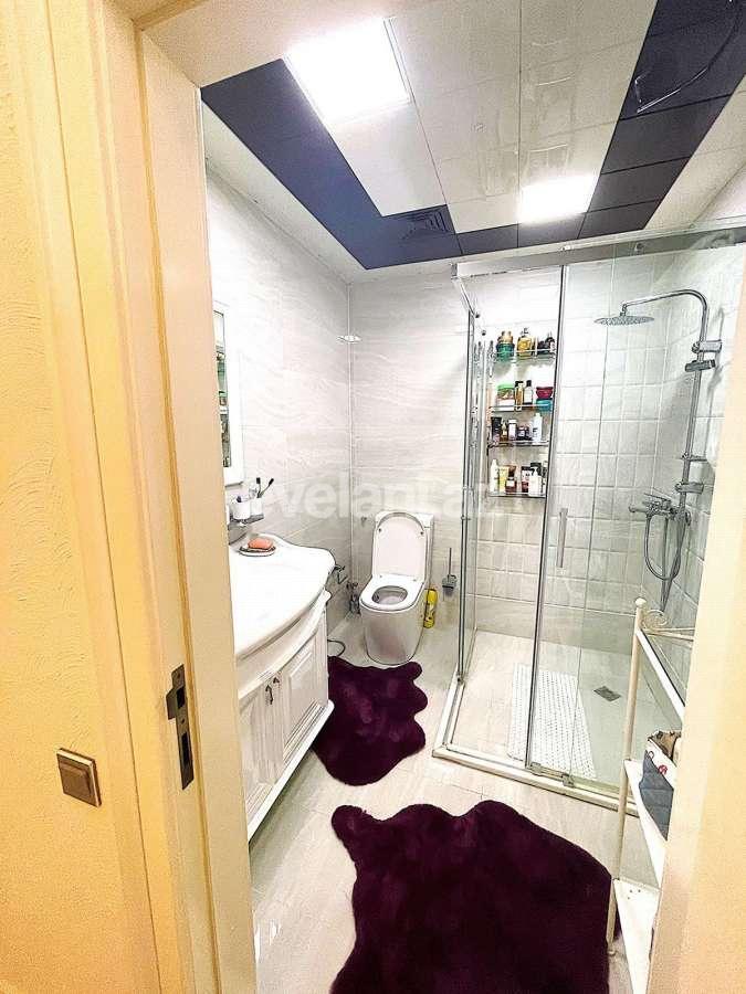 Satılır, yeni tikili, 3 otaqlı, 120 m², Bakı, Binəqədi r, 8-ci mikrorayon q, Azadlıq prospekti m.