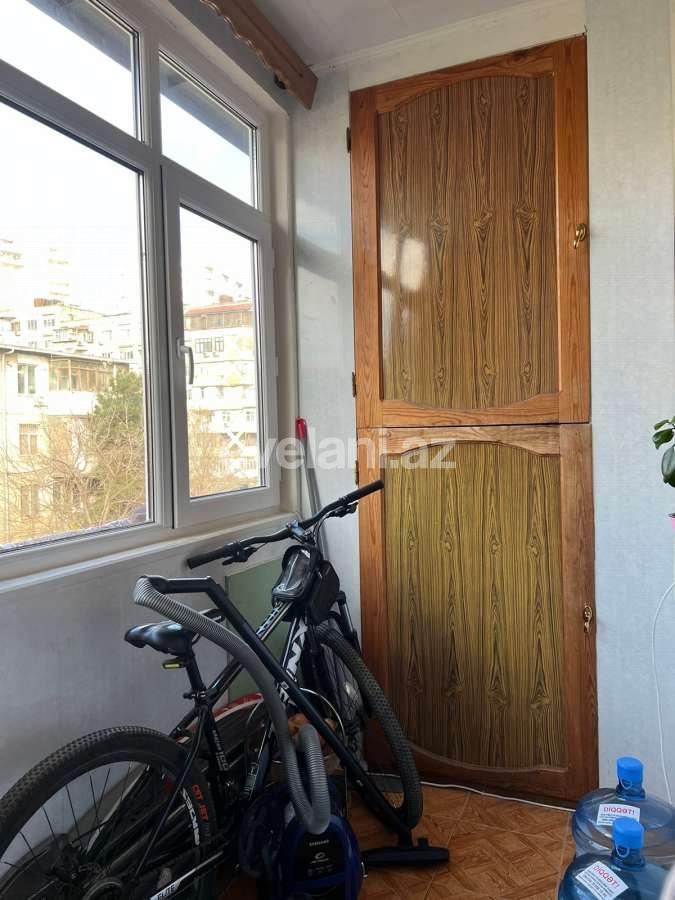 Satılır, köhnə tikili, 2 otaqlı, 50 m², Bakı, Binəqədi r, 28 may m.