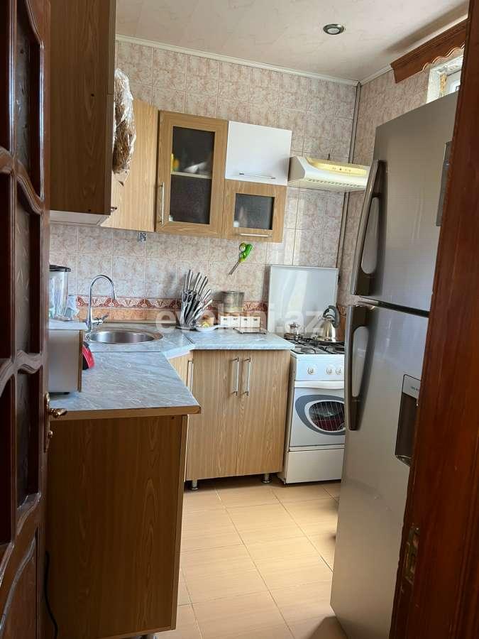 Satılır, köhnə tikili, 2 otaqlı, 50 m², Bakı, Binəqədi r, 28 may m.