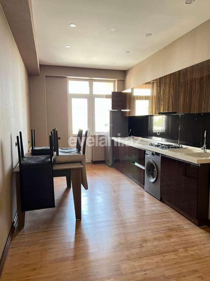 Сдаётся, новостройка, 3-комнаты, 143 m², Баку, Ясамальский r, Иншаатчылар m.