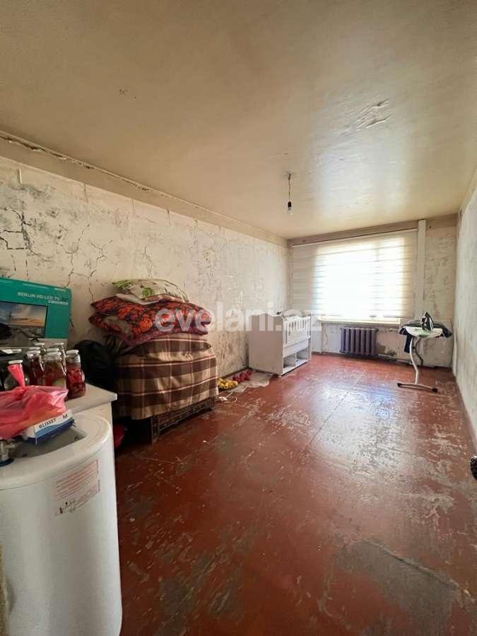 Satılır, köhnə tikili, 5 otaqlı, 110 m², Bakı, Suraxanı r, Massiv A q.