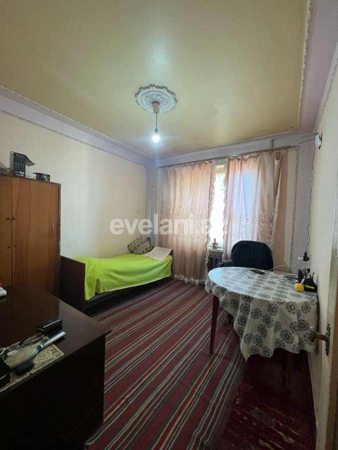 Satılır, köhnə tikili, 5 otaqlı, 110 m², Bakı, Suraxanı r, Massiv A q.