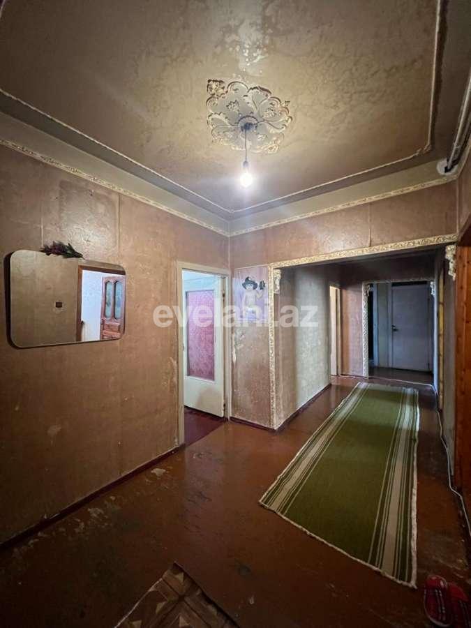 Satılır, köhnə tikili, 5 otaqlı, 110 m², Bakı, Suraxanı r, Massiv A q.