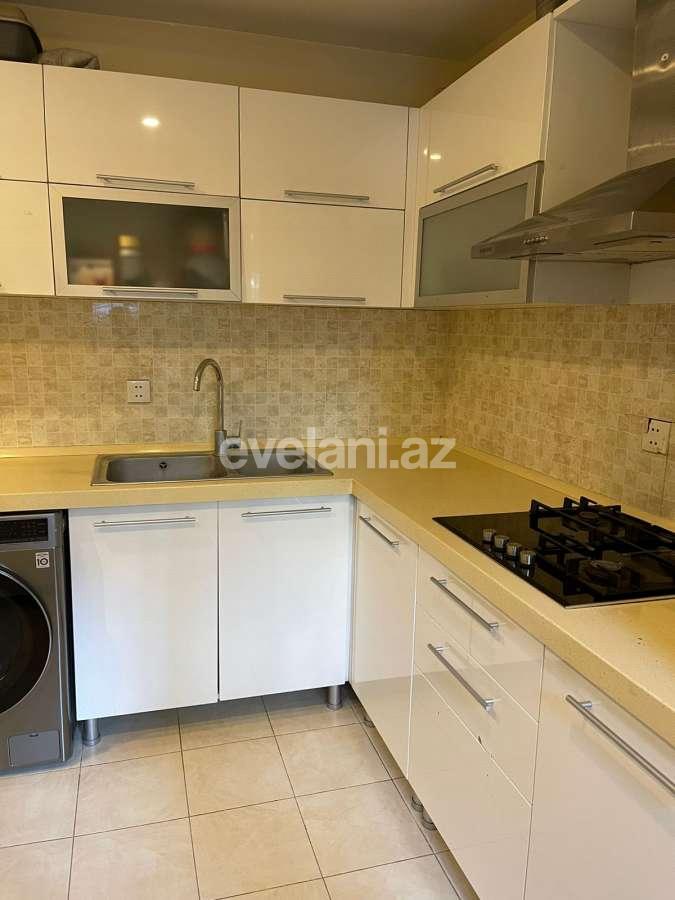 Satılır, köhnə tikili, 2 otaqlı, 68 m², Bakı, Yasamal r.