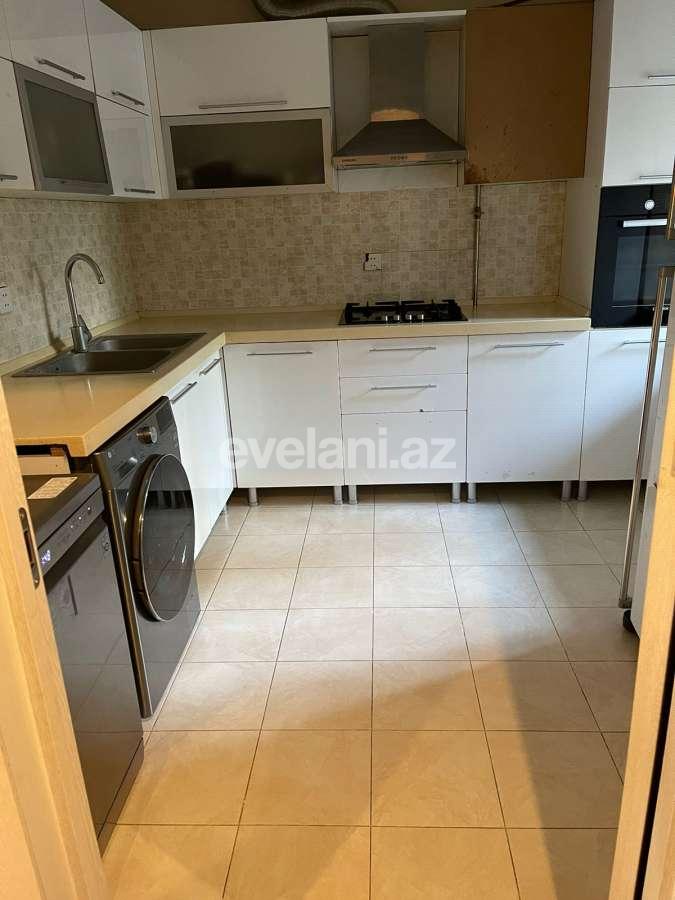 Satılır, köhnə tikili, 2 otaqlı, 68 m², Bakı, Yasamal r.