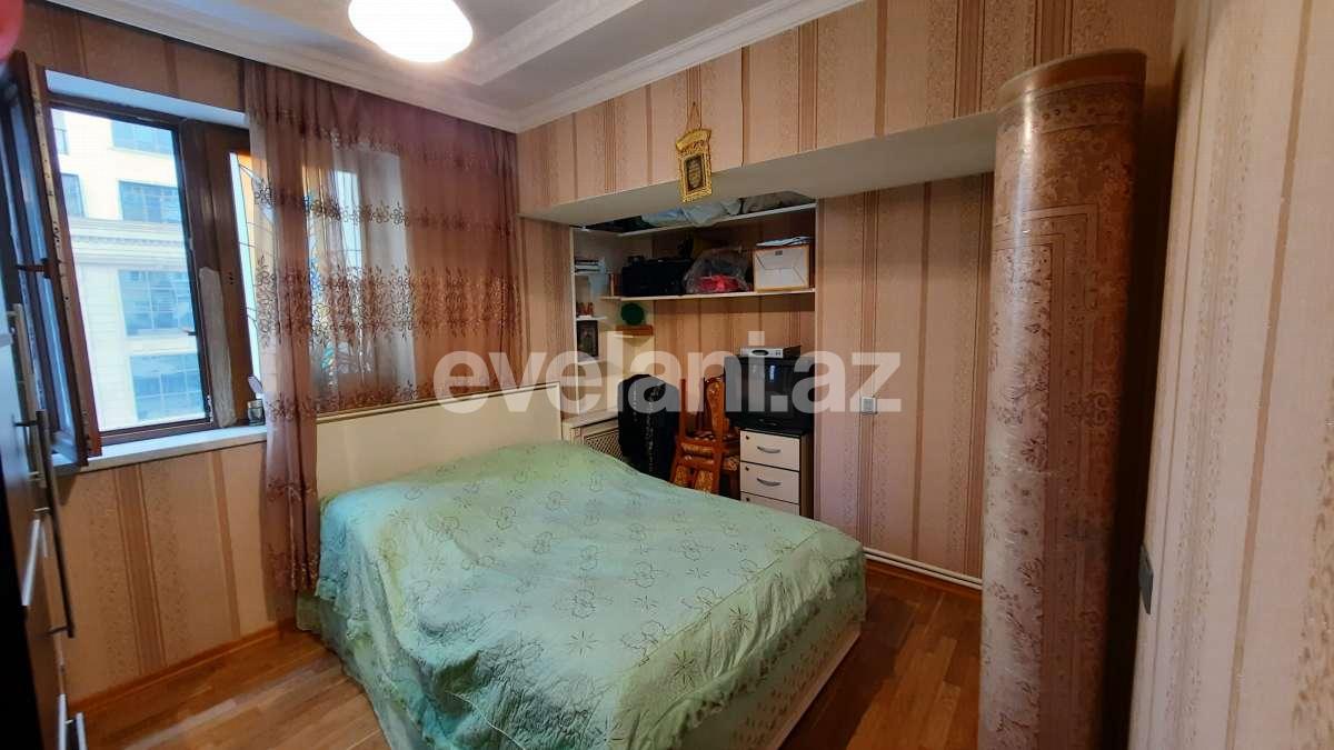 Satılır, köhnə tikili, 3 otaqlı, 85 m², Bakı, Yasamal r, Elmlər Akademiyası m.