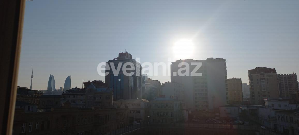 Satılır, köhnə tikili, 1 otaqlı, 30 m², Bakı, Səbail r, Sahil m.