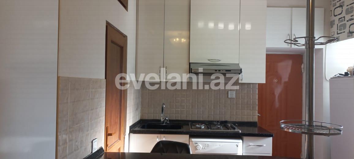 Satılır, köhnə tikili, 1 otaqlı, 30 m², Bakı, Səbail r, Sahil m.