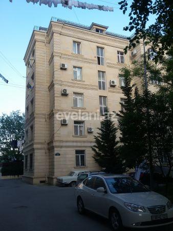 Sale, old building, 2 room, 65 m², Baku, Nasimi r, 28 may m.