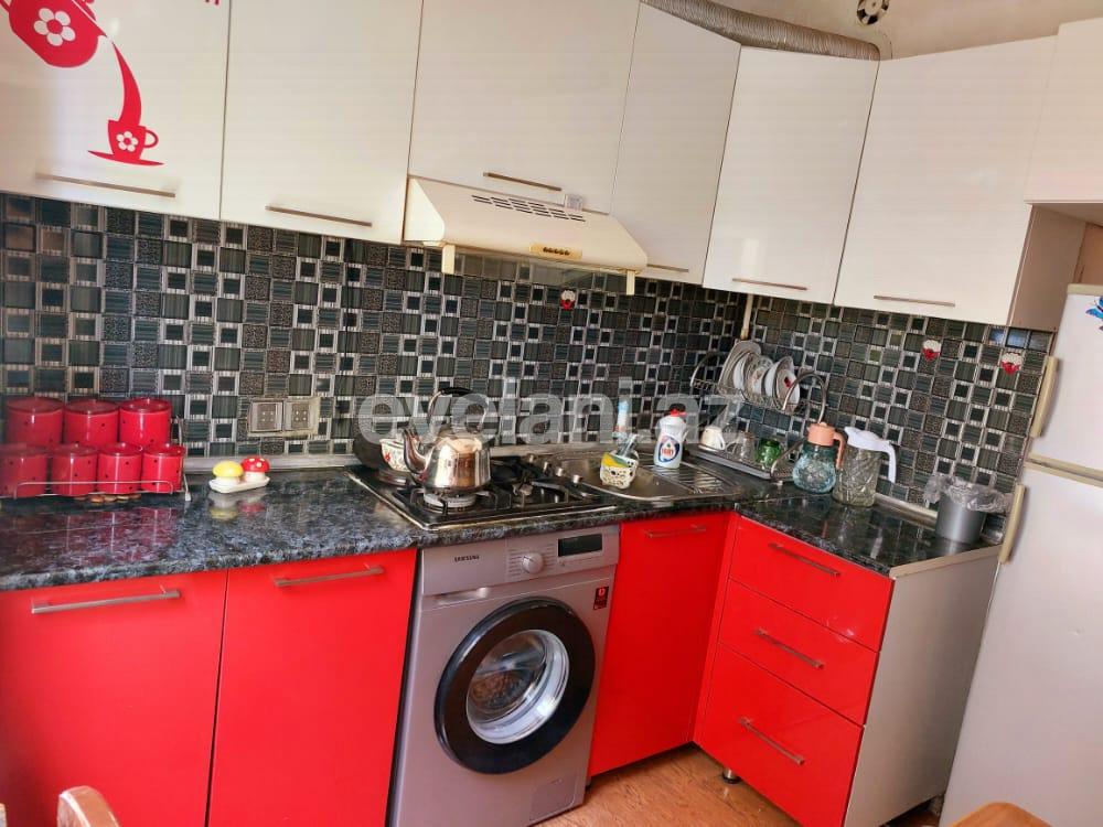 Satılır, köhnə tikili, 2 otaqlı, 60 m², Bakı, Xətai r, Həzi Aslanov q.