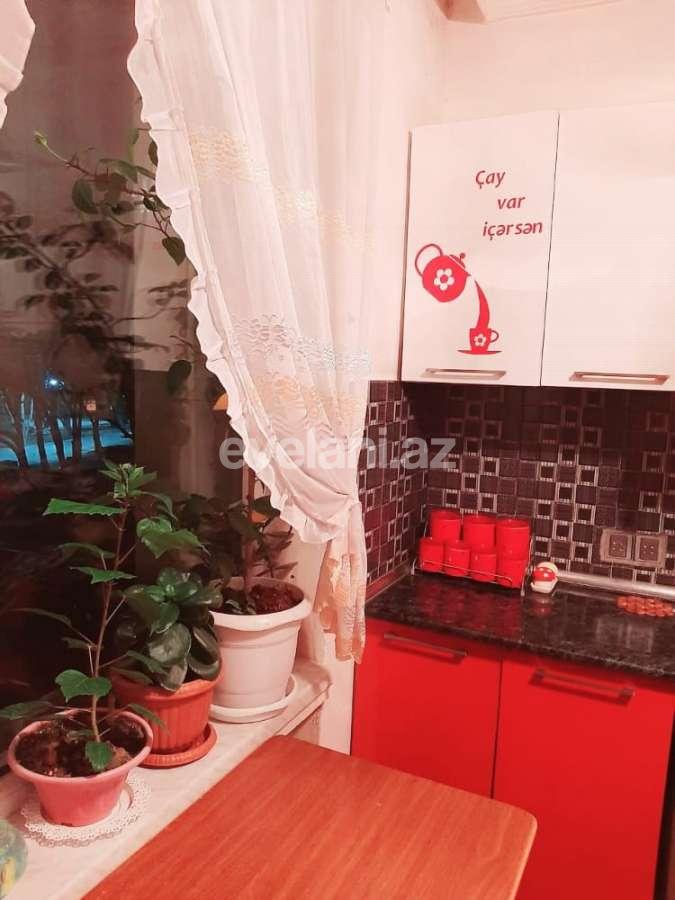 Satılır, köhnə tikili, 2 otaqlı, 60 m², Bakı, Xətai r, Həzi Aslanov q.