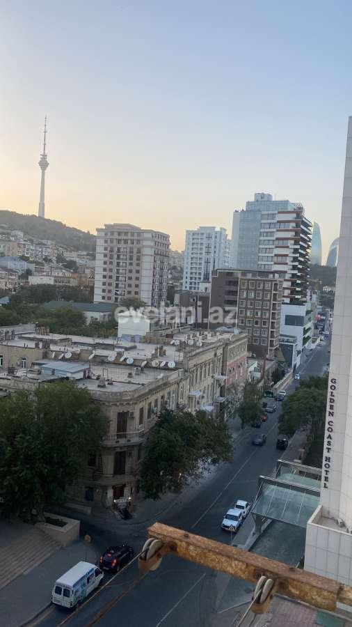 Satılır, köhnə tikili, 2 otaqlı, 70 m², Bakı, Səbail r.