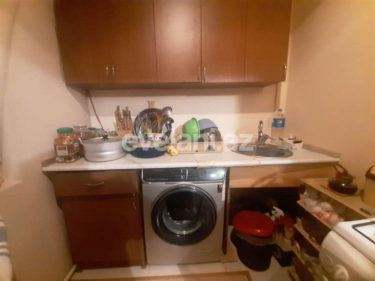 Продаётся, вторичка, 2-комнаты, 42 m², Баку, Насиминский r, 4-й микрорайон p, Мемар Аджеми m.