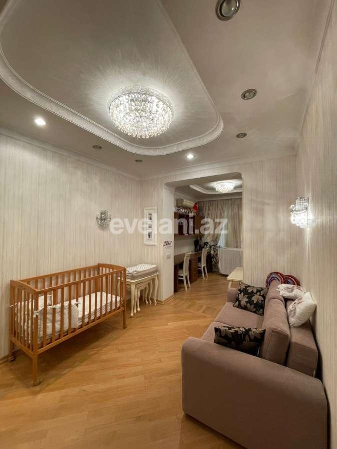 Rent, old building, 4 room, 120 m², Baku, Sabail r, Icheri Sheher m.